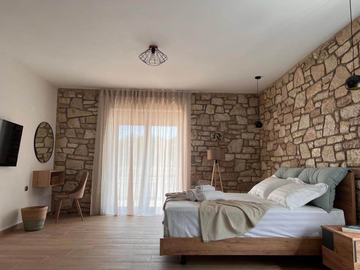 Michelangelo Suites And Apartments Valanidorachi Ngoại thất bức ảnh